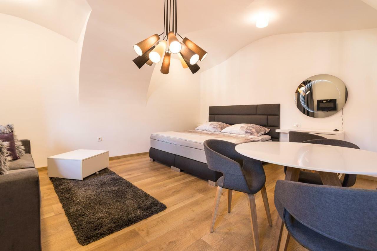 St. Marks Apartment 1 Zagabria Esterno foto